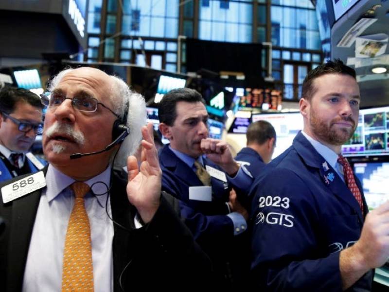U.S. Stocks Fall After Trump Criticizes Federal Reserve