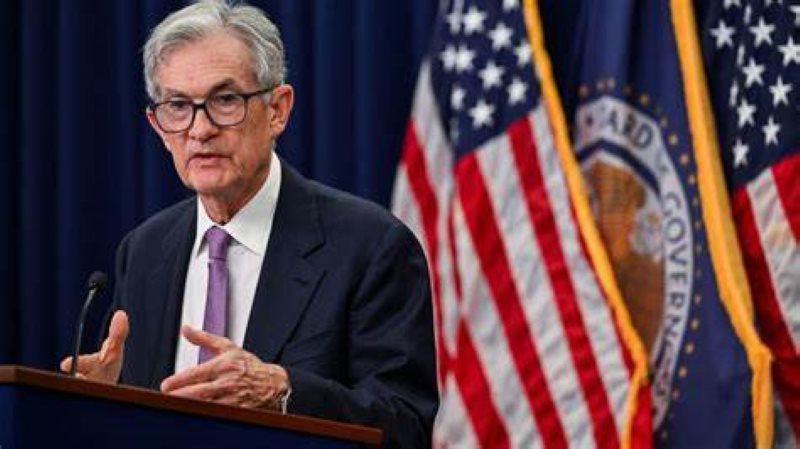 Economic Outlook Darkens, but Economists Still Expect Fed Rate Cuts